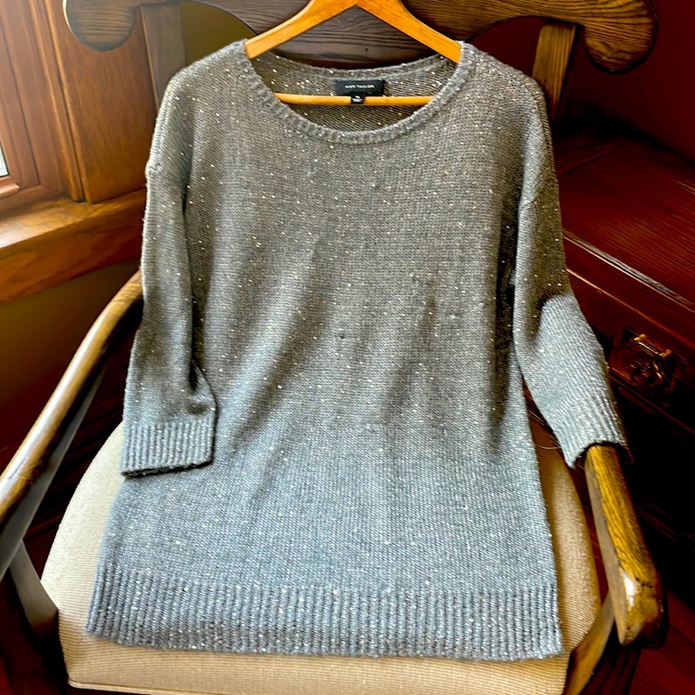 Ann Taylor lightweight dressy sweater with sparkle. NWOT